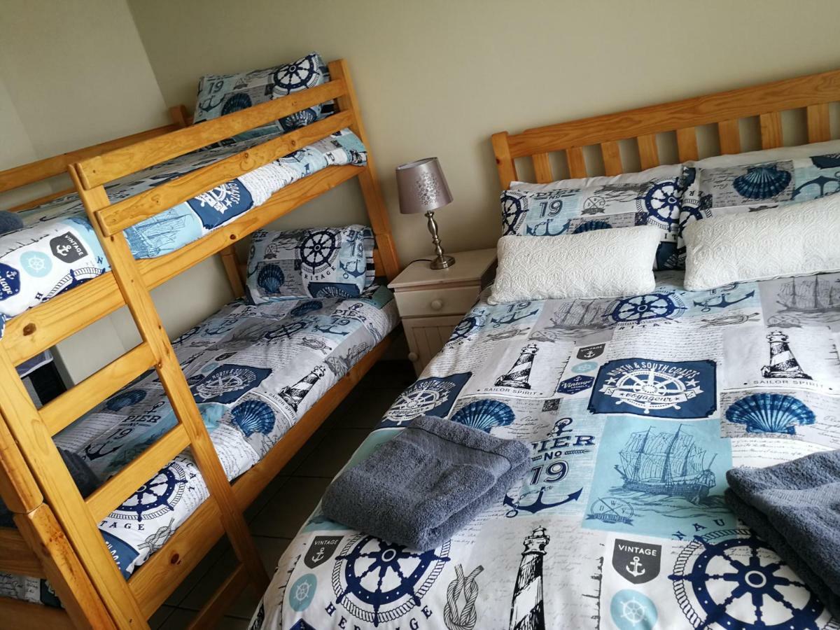 The White House Apartment Mossel Bay Esterno foto